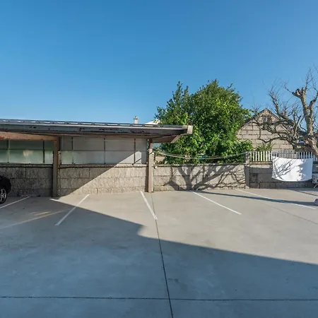 Devesas Эль-Грове