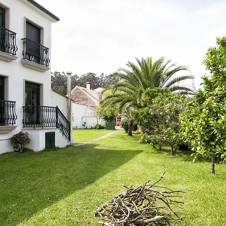 Devesas ゲストハウス 3*