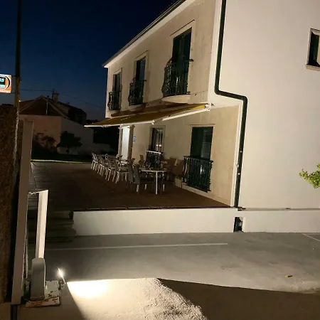 Devesas 招待所